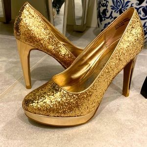 Gold sparkle 4 inch heels